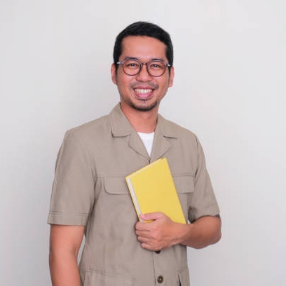 Thầy Võ Thành Luận