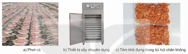 Bảo quản thủy sản bằng phương pháp làm khô (Ảnh Sách KNTT)