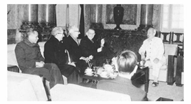 Chủ tịch Hồ Chí Minh tiếp nhân sĩ, trí thức Mỹ phản đối chiến tranh ở Việt Nam (1967)