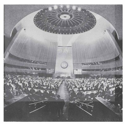 Kì họp lần thứ 32 Đại hội đồng Liên hợp quốc (9 – 1977) thông qua Nghị quyết công nhận Việt Nam là thành viên của tổ chức này