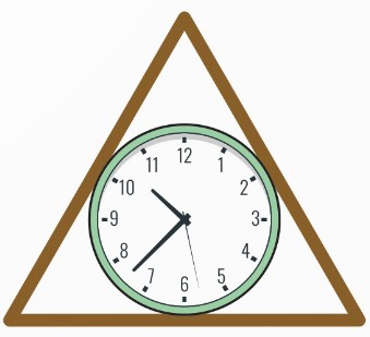 khung gỗ tam giác đều chứa đồng hồ tròn