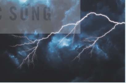 Tia sét lúc trời mưa dông