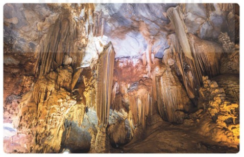 Hang Sơn Đoòng thuộc Vườn quốc gia Phong Nha – Kẻ Bàng (tỉnh Quảng Trị)