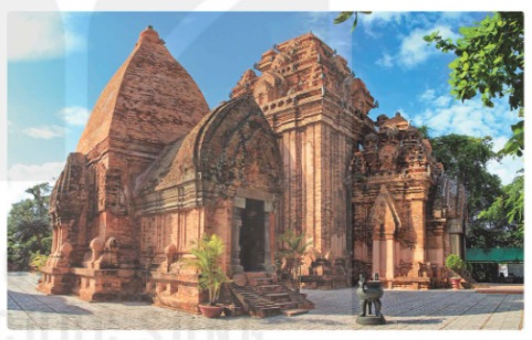 Tháp Bà Pô Na-ga (tỉnh Khánh Hòa)