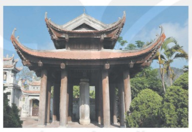 Cột kinh Phật thời Tiền Lê nằm trong khuôn viên Di tích cấp quốc gia chùa Nhất Trụ (phường Tây Hoa Lư, tỉnh Ninh Bình)